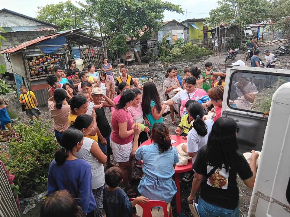 Distribute sang Rice Assistance para sa mga flood victims Atty. Caesar Distrito